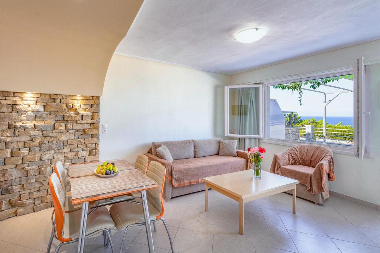 Penny Luxury Apartments Kokkari Bagian luar foto